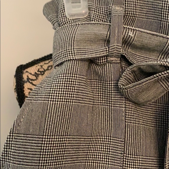 Zara paper bag shorts - Picture 2 of 4